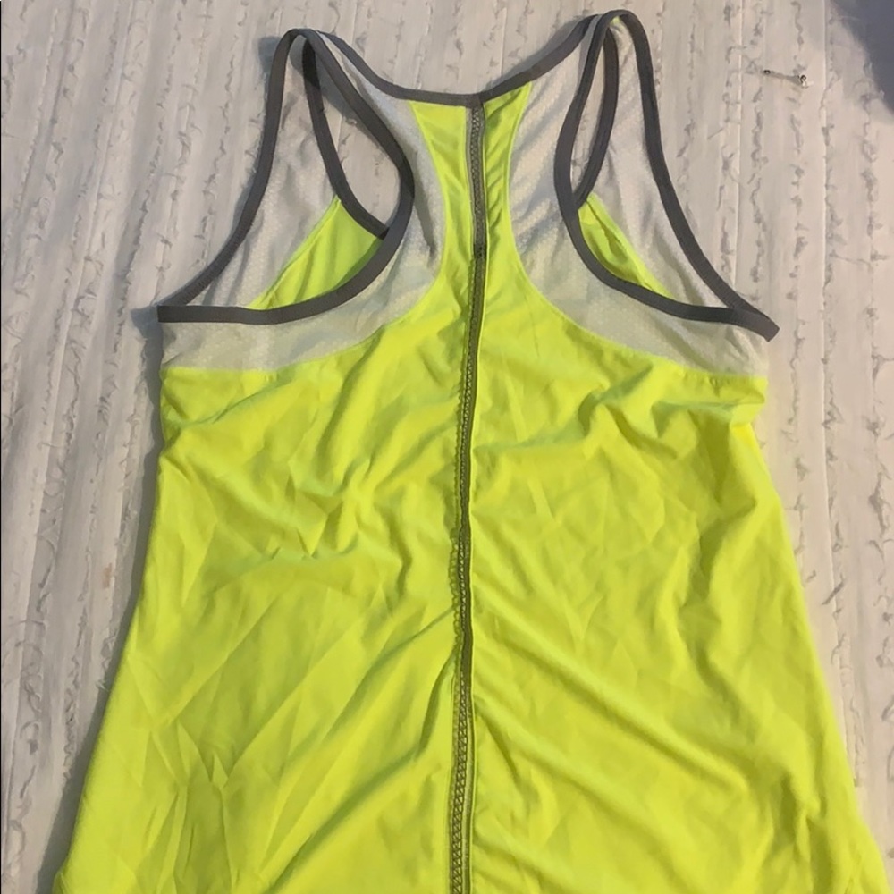 running tank - Picture 2 of 2